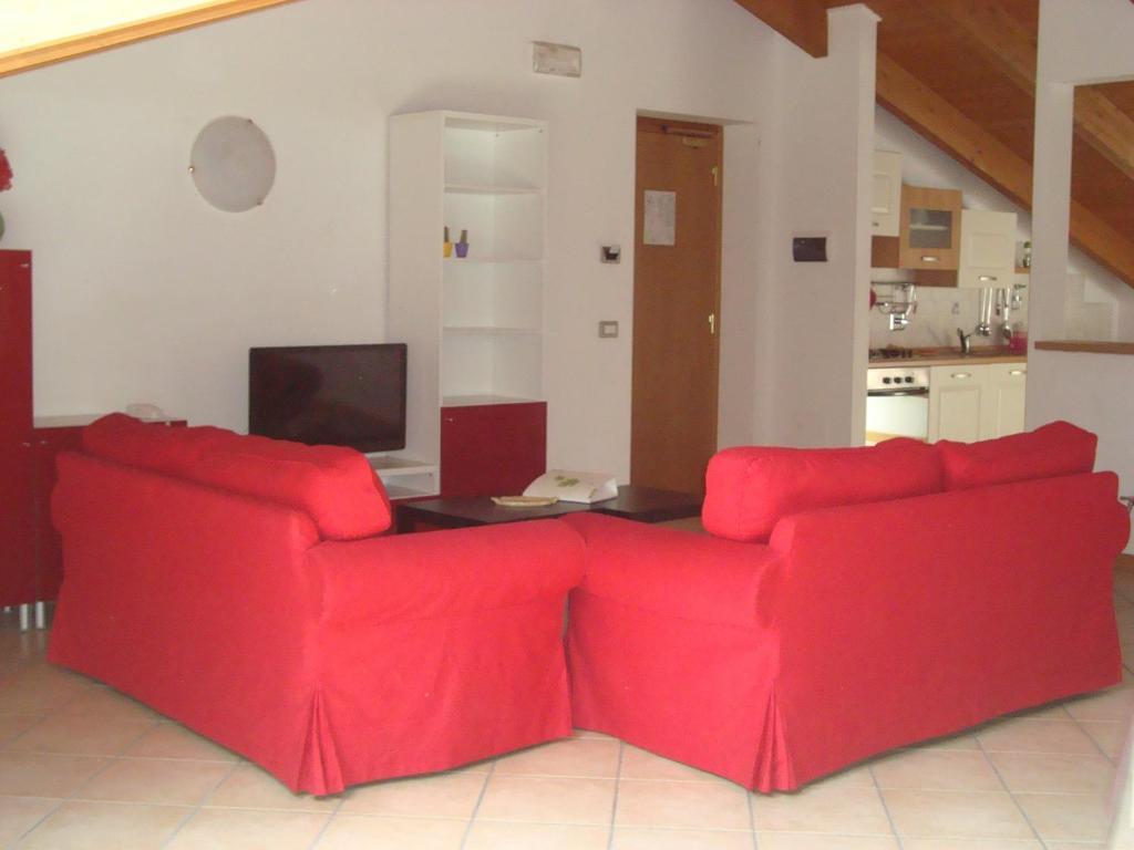 Residence Bizzoni Terni Habitación foto